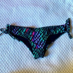 Mermaid Pakaloha ruched bottom